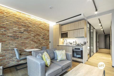 Studio to rent, Hewett Street, London EC2A