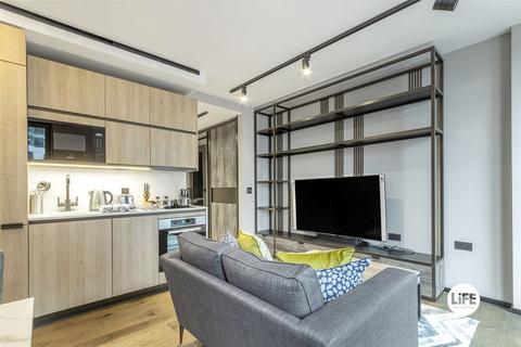 Studio to rent, Hewett Street, London EC2A