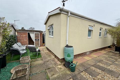 2 bedroom mobile home for sale, Chris Crescent, Upton Cross Park, Poole BH16