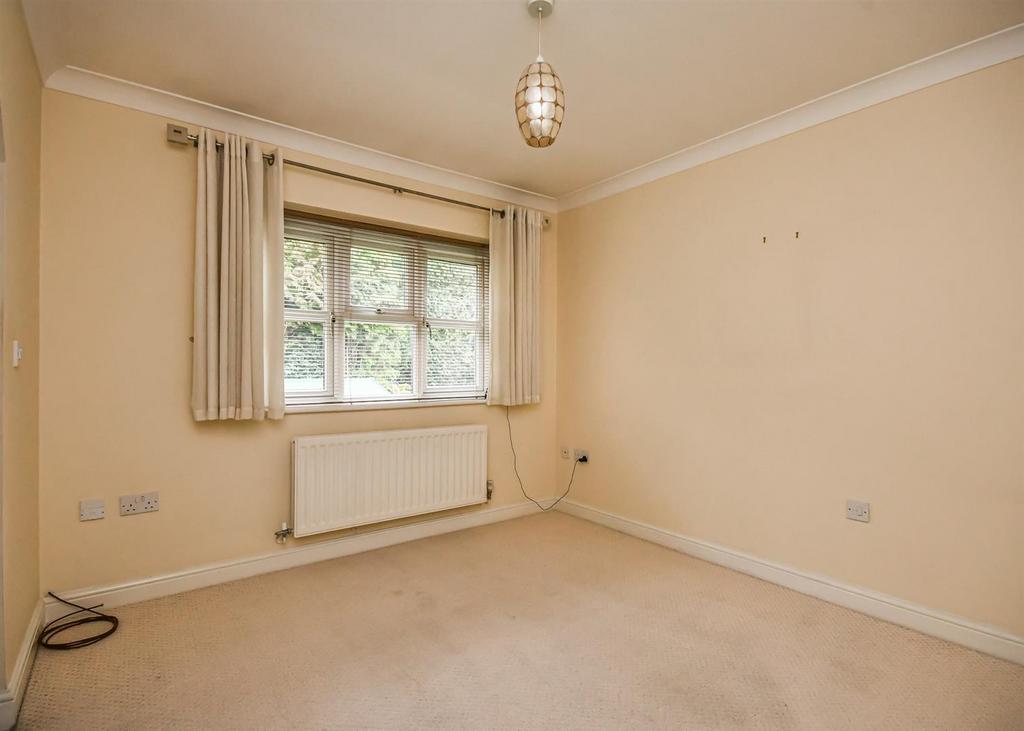22 Cygnet Court-3.jpg