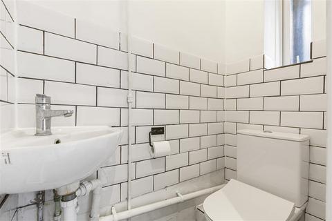 3 bedroom block of apartments to rent, Fulham Palace Road, SW6