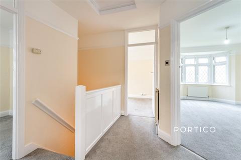 2 bedroom flat to rent, Chase Road, N14
