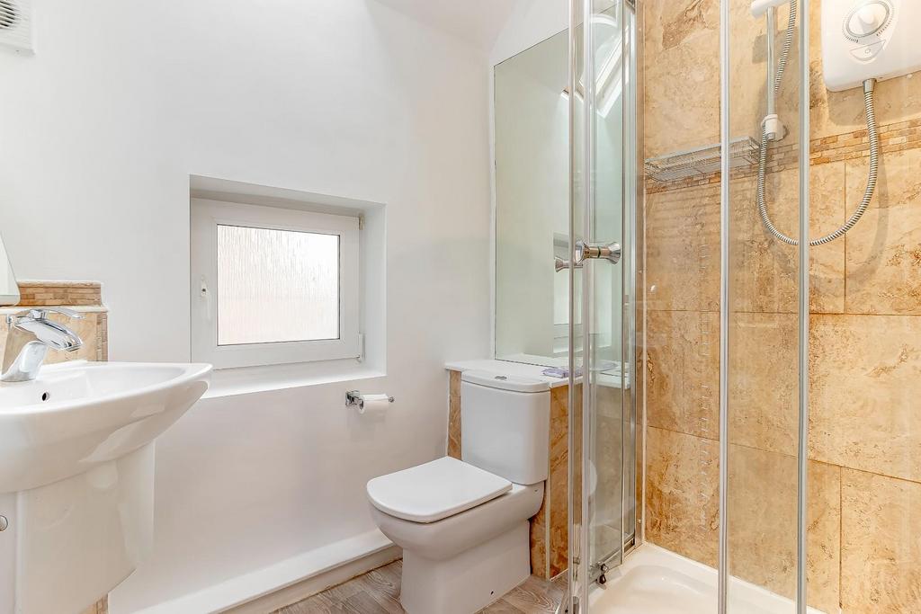Shower Room.jpg