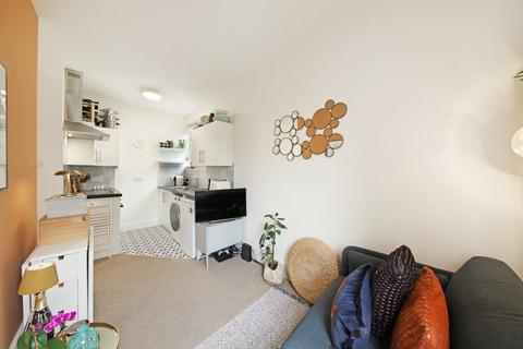undefined, St Augustines Avenue, South Croydon, CR2