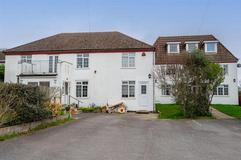 1 bedroom flat to rent, Havant Road, Hayling Island PO11