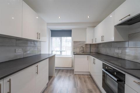 1 bedroom flat to rent, Havant Road, Hayling Island PO11