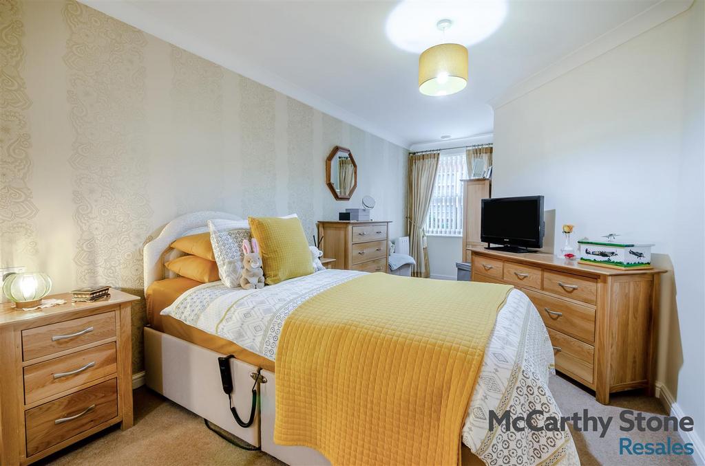 8680904-interior11.jpg