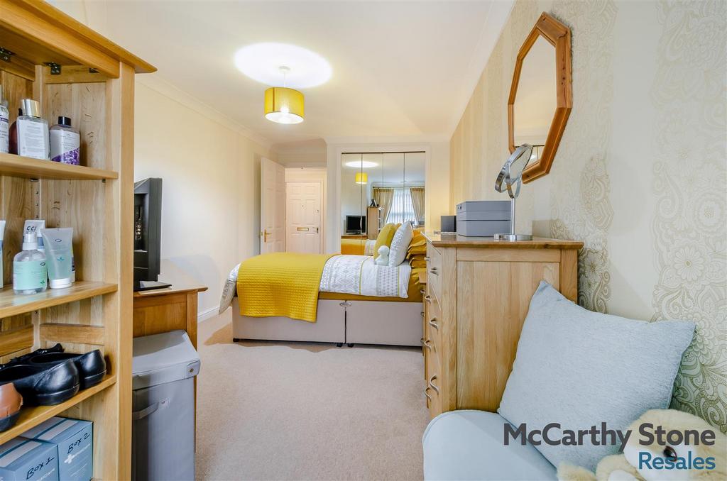 8680904-interior12.jpg