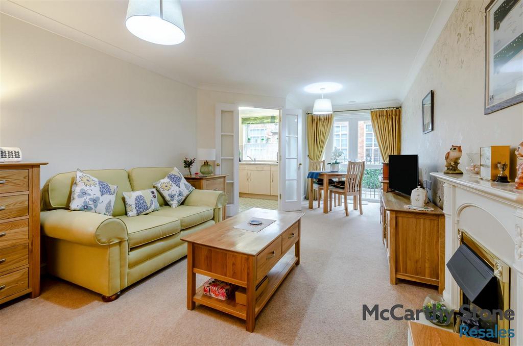 8680904-interior08.jpg