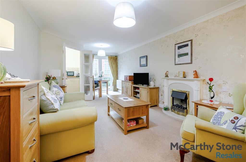 8680904-interior07.jpg