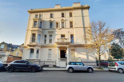 1 bedroom flat to rent, Earls Court Square, Earls Court