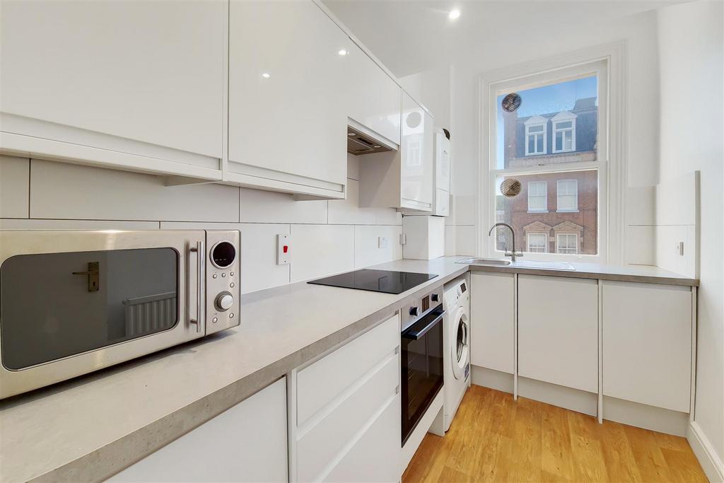 5 Kitchen-0.jpg