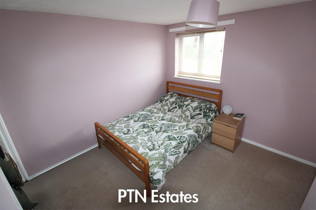 Bed 1.2.jpg