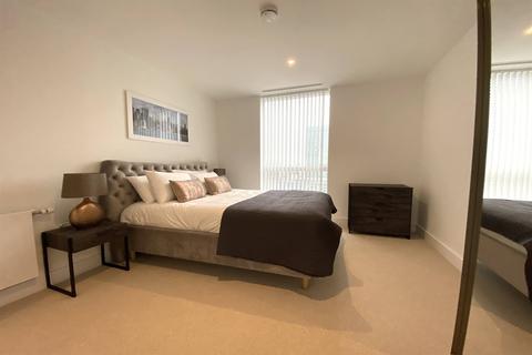 3 bedroom apartment to rent, Maine Tower, Harbour Way, E14
