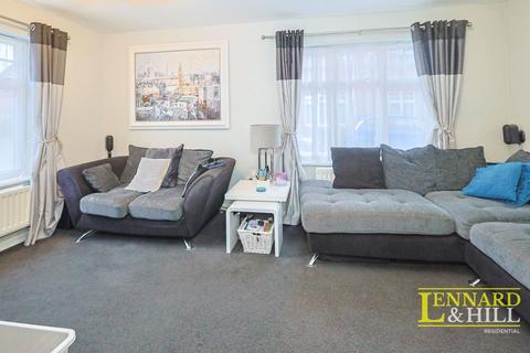 undefined, Gunning Road, Grays RM17