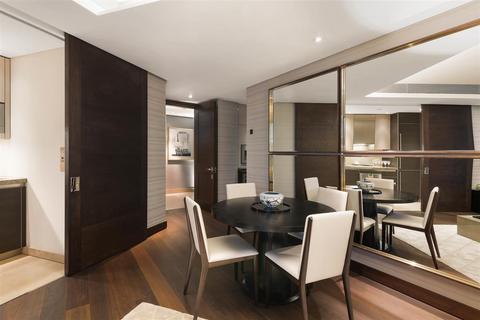 undefined, One Hyde Park SW1