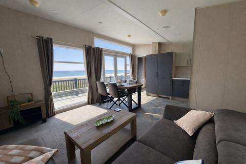 2 bedroom lodge for sale, Lowestoft, Suffolk, NR33