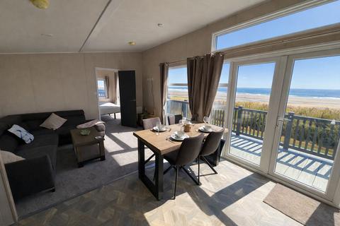 2 bedroom lodge for sale, Lowestoft, Suffolk, NR33