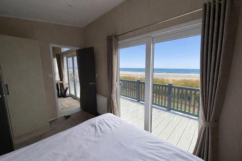 2 bedroom lodge for sale, Lowestoft, Suffolk, NR33