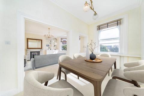 undefined, Upper Sunbury Road, Hampton TW12