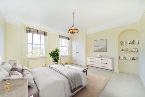 undefined, Upper Sunbury Road, Hampton TW12