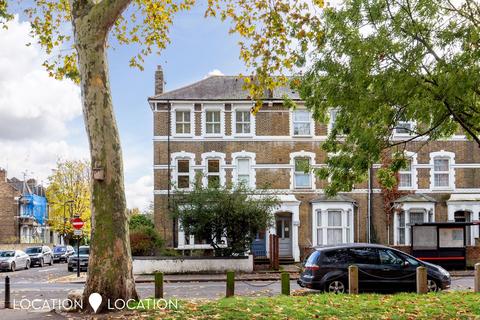 undefined, Stoke Newington Common, London, N16