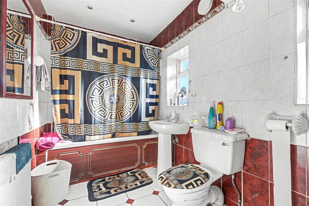 Bathroom.jpeg