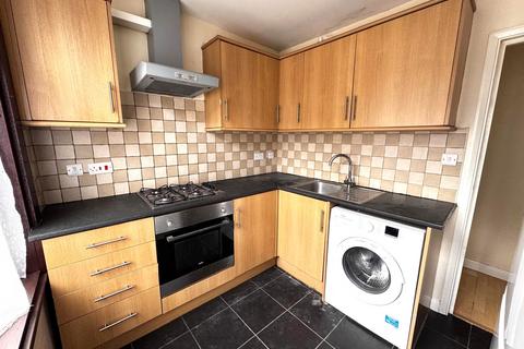 2 bedroom maisonette to rent, Pinner Road, Harrow, HA1
