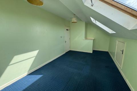 1 bedroom flat to rent, Compact 1 Bed, Green Lane, Dagenham, RM8