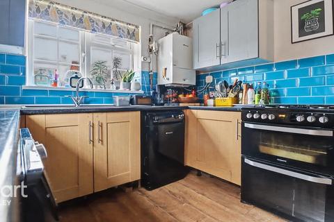 undefined, Barnston Close, Luton