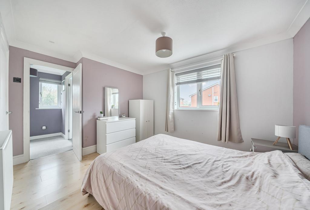 1424018-12-69aebc...