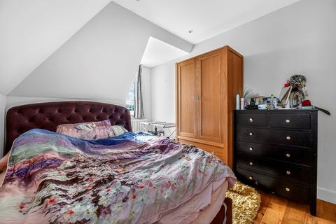 2 bedroom flat for sale, London Road, Morden