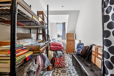 2 bedroom flat for sale, London Road, Morden