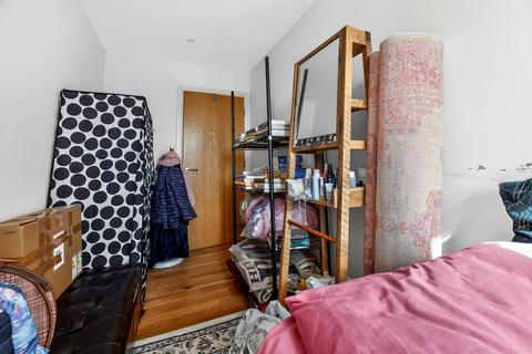 2 bedroom flat for sale, London Road, Morden