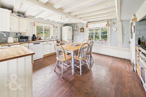 5 bedroom detached house for sale, Redenhall, Harleston