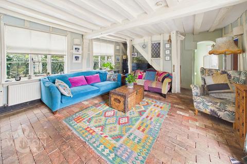 5 bedroom detached house for sale, Redenhall, Harleston