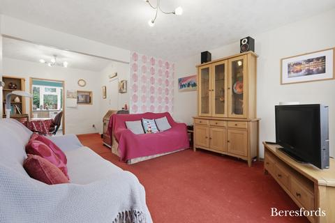 undefined, Tennyson Road, Romford, RM3