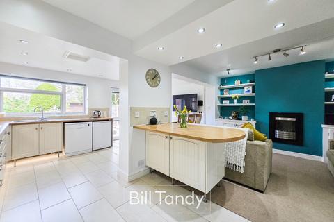 4 bedroom semi-detached house for sale, The Meadows, Aldridge, Walsall, WS9