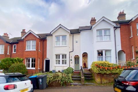 3 bedroom house to rent, Shrublands Avenue, BERKHAMSTED