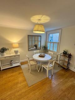 3 bedroom house to rent, Shrublands Avenue, BERKHAMSTED