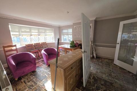 3 bedroom detached bungalow for sale, 8 Stanley Road, Hornchurch, RM12 4JN