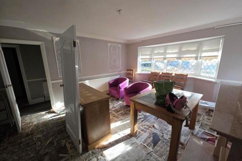 3 bedroom detached bungalow for sale, 8 Stanley Road, Hornchurch, RM12 4JN