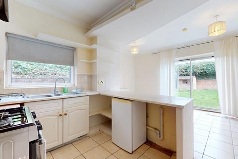 undefined, 35 Chiswick Lane, Chiswick, W4 2LR
