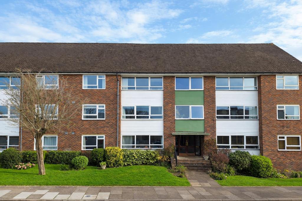 Leigh Court Front Shot.png
