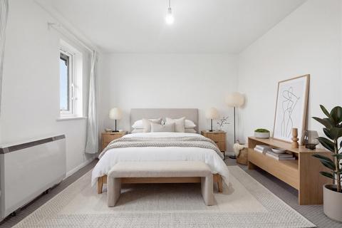 1 bedroom flat for sale, Magpie Close, Enfield