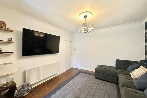 3 bedroom semi-detached house for sale, Fairdale Gardens, Hayes
