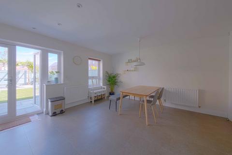 undefined, Raven Drive, Maidenhead, SL6