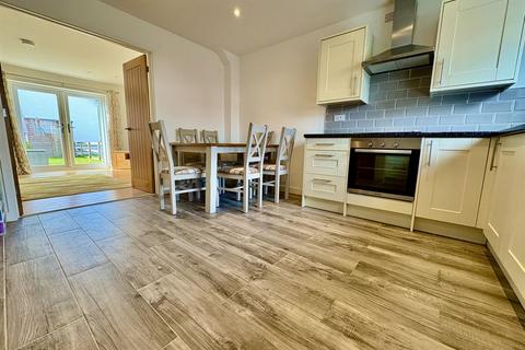 3 bedroom end of terrace house for sale, Cae'r Pandy, Penrhyncoch, Aberystwyth