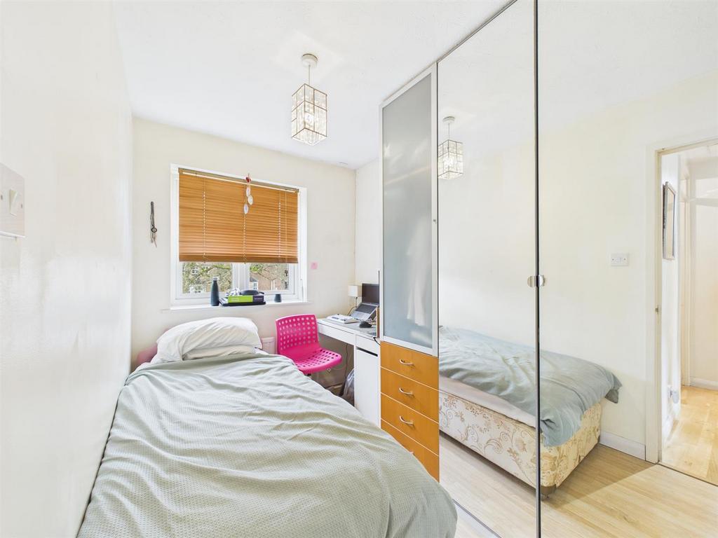 2nd Bedroom