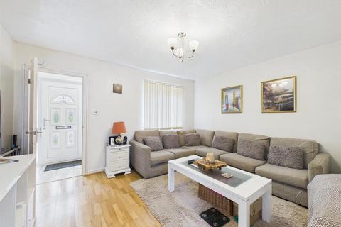 3 bedroom end of terrace house for sale, Willowbank, Chippenham SN14